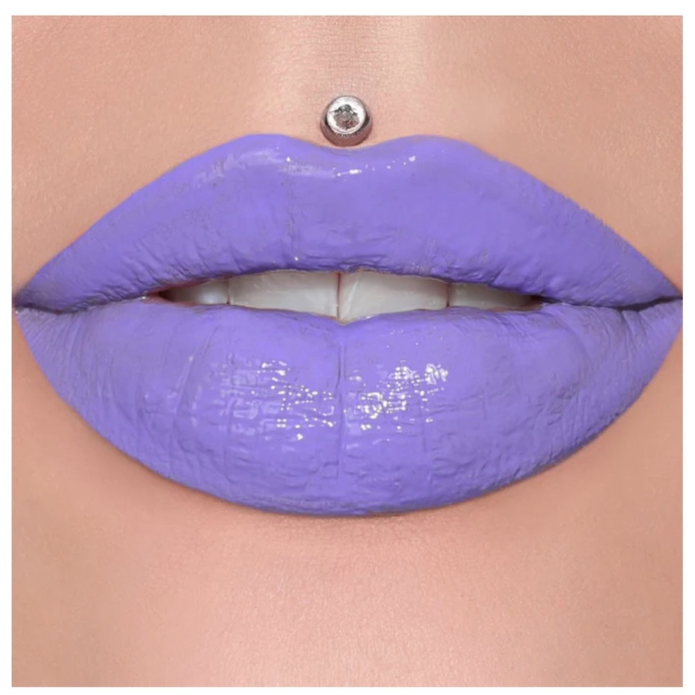 Jeffery Star Supreme Gloss in FROSTING FOR DINNER SHADE - Picture 4 of 8